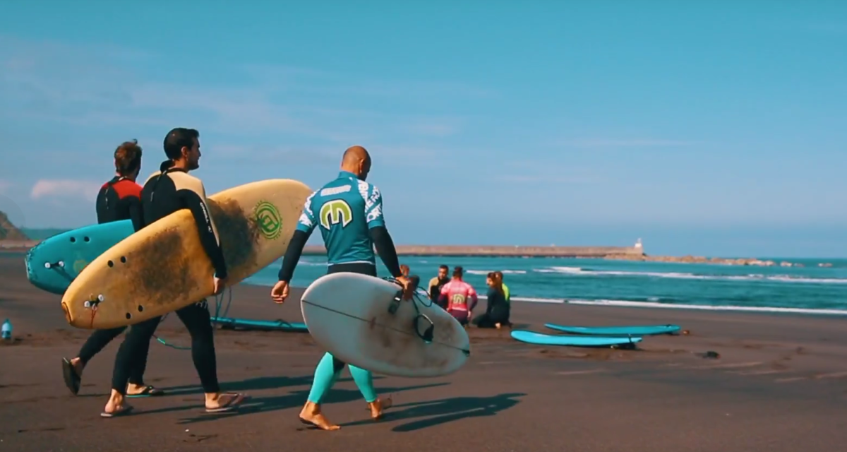 ¡Vive la aventura de surf en Asturias durante Semana Santa!